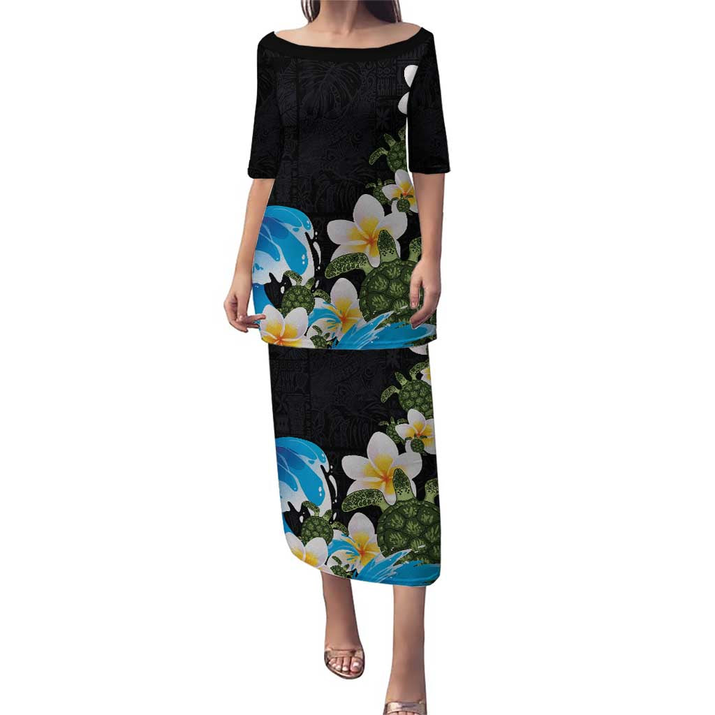Hawaiian Plumeria and Turtle Puletasi with Polynesian Tribal Art Pattern Vintage Vibes LT03 Long Dress Black - Polynesian Pride