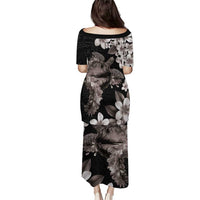 Hawaiian Lei Day Puletasi Plumeria and Turtle with Polynesian Tribal Pattern Grayscale Color LT03 - Polynesian Pride