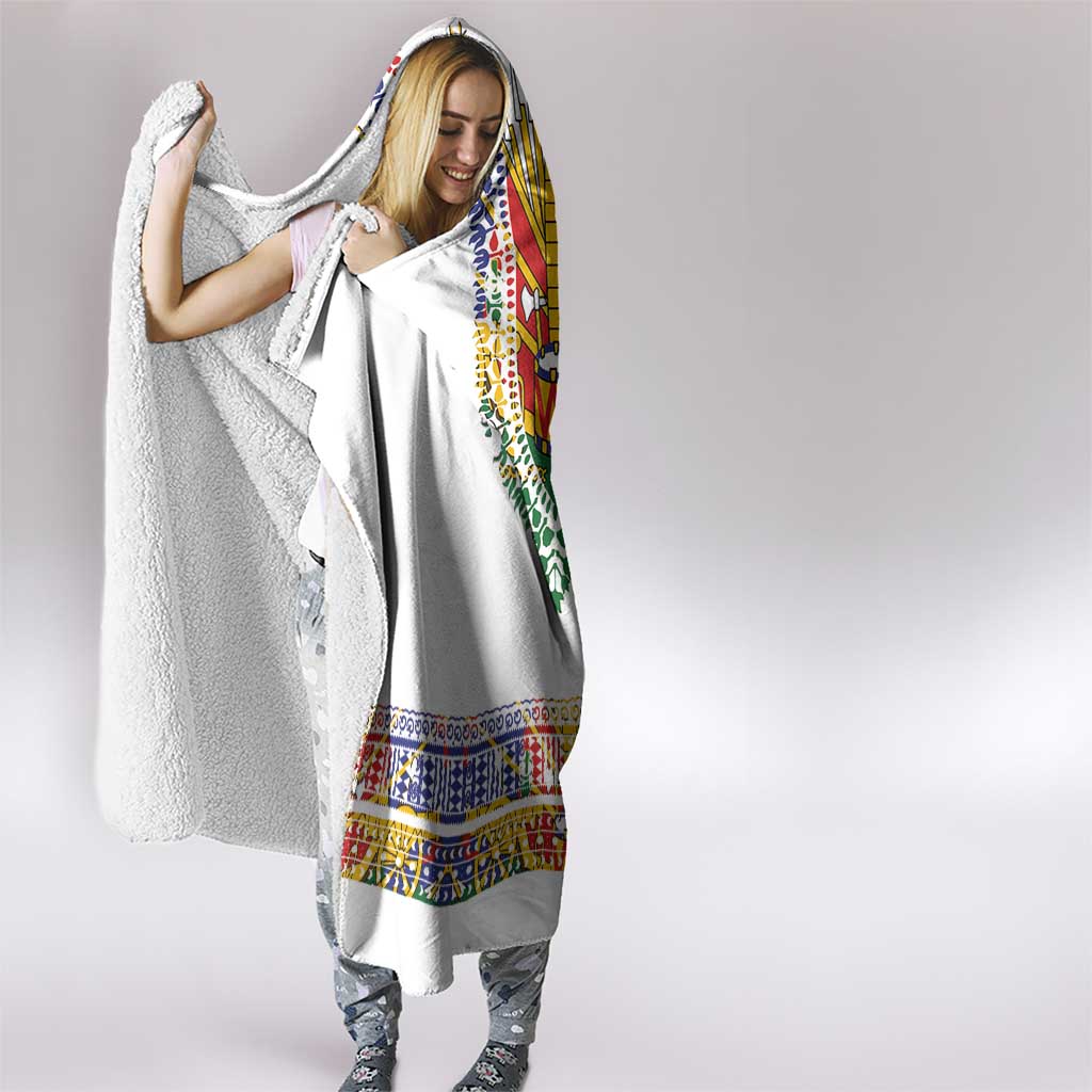 Haiti Flag Traditional Dashiki Hooded Blanket White Color LT03 - Polynesian Pride