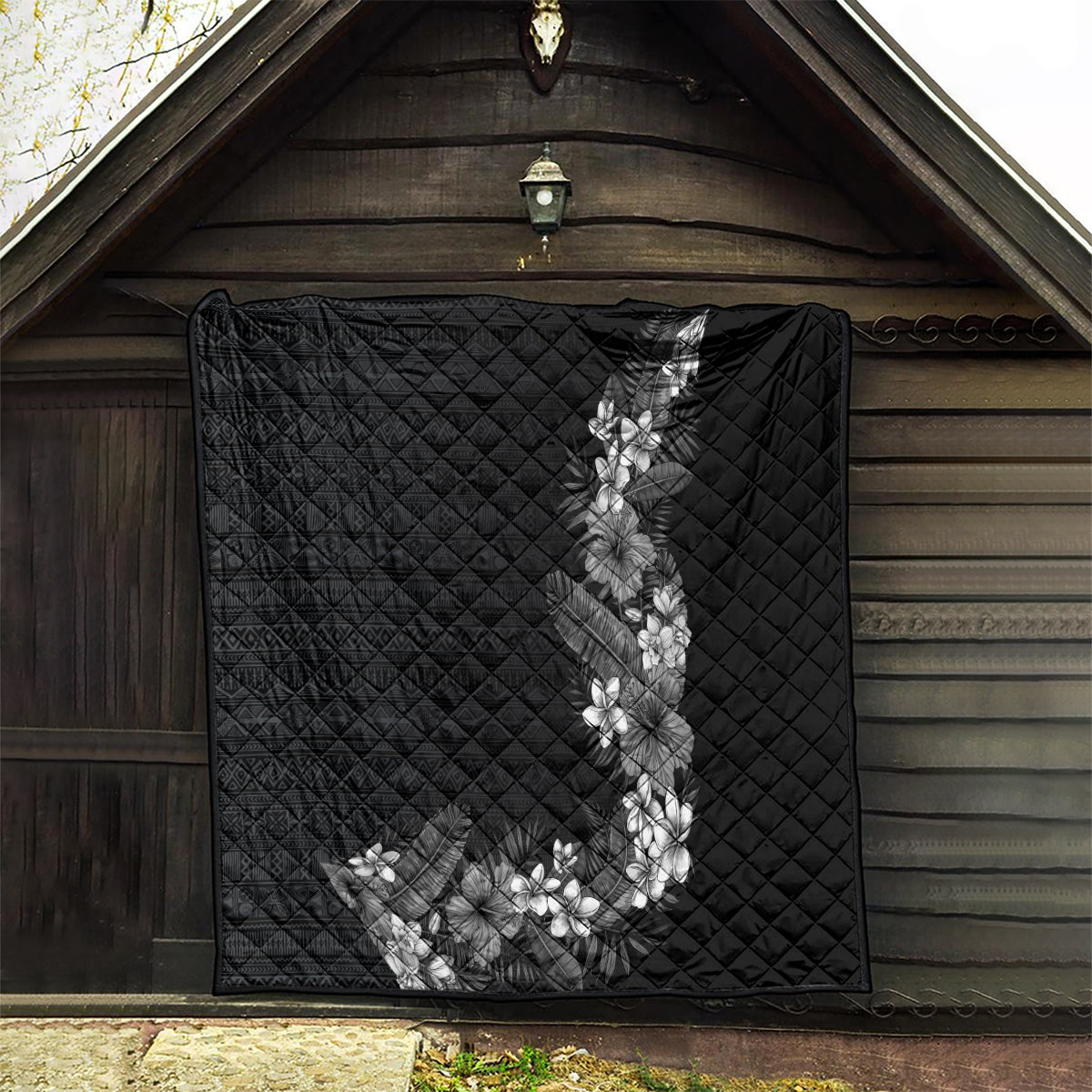 Hawaii Tropical Flowers and Leaves Quilt Tapa Pattern Grayscale Mode LT03 - Polynesian Pride