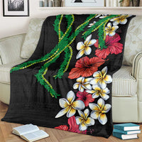 Hawaiian Tropical Flowers and Maile Pikake Blanket Polynesian Tribal Pattern Black Color LT03 - Polynesian Pride