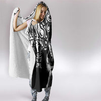 New Zealand Maori Warrior Rugby Hooded Blanket Silver Fern LT03 - Polynesian Pride