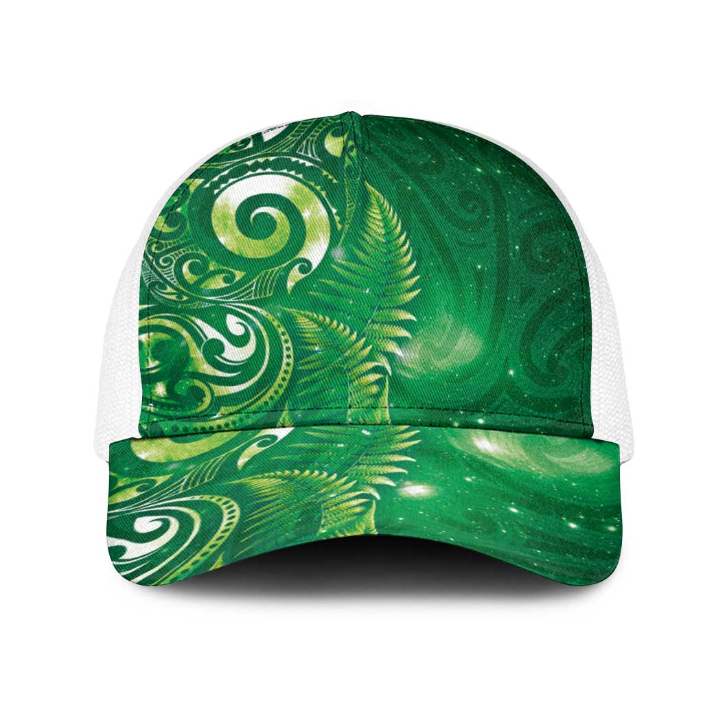 Aotearoa New Zealand New Year Mesh Trucker Cap Tribal Koru Tattoo Green Galaxy Maori Silver Fern LT03 One Size White Green - Polynesian Pride
