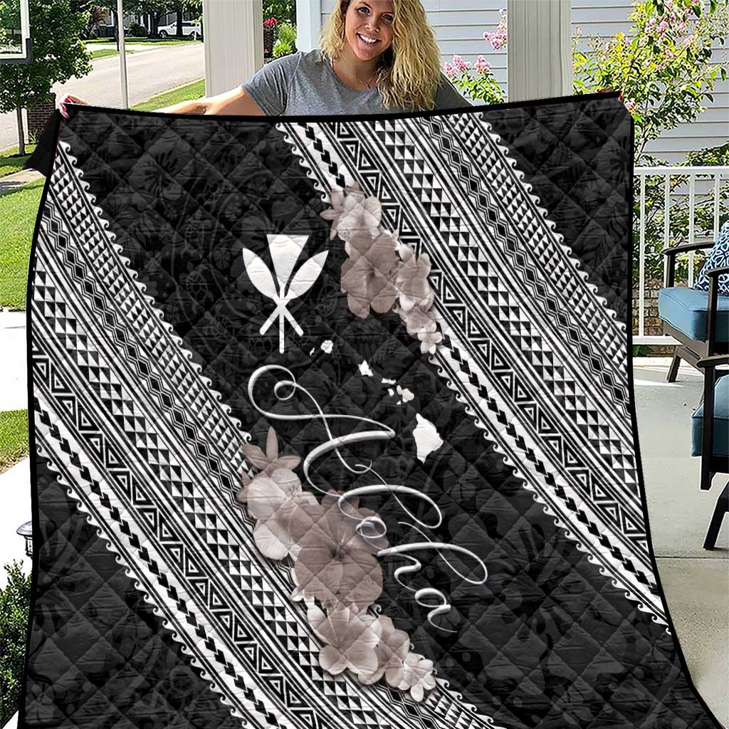 Aloha Hawaii Hibiscus and Plumeria Flowers Quilt Kanaka Maoli Tattoo Polynesian Pattern Gray Color