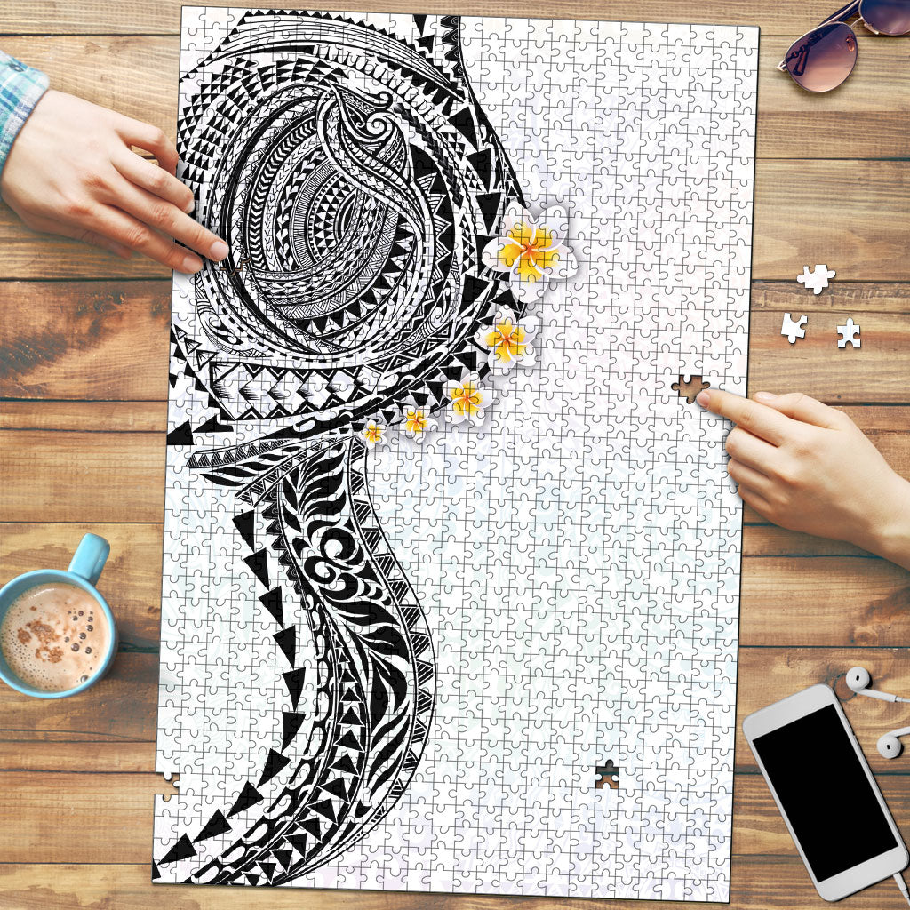 Hawaiian Tribal Tattoo and Plumeria Puzzle Polynesian Pattern White Color