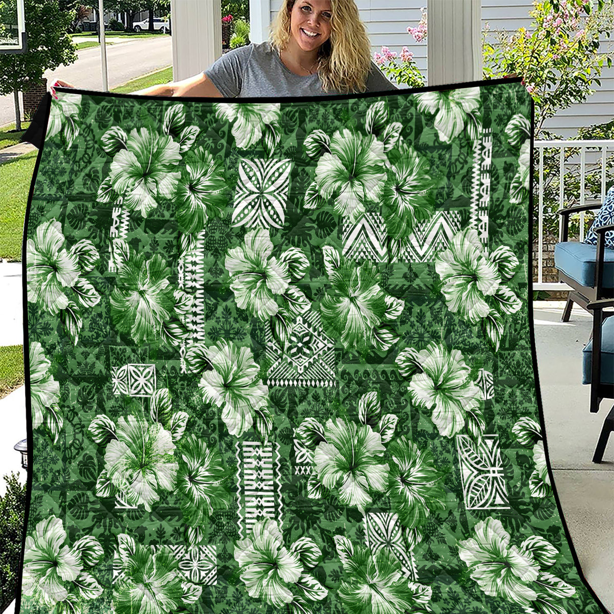 Hawaiian Quilt Pattern Quilt Hibiscus and Tribal Element Vintage Green Vibe LT03 Green - Polynesian Pride