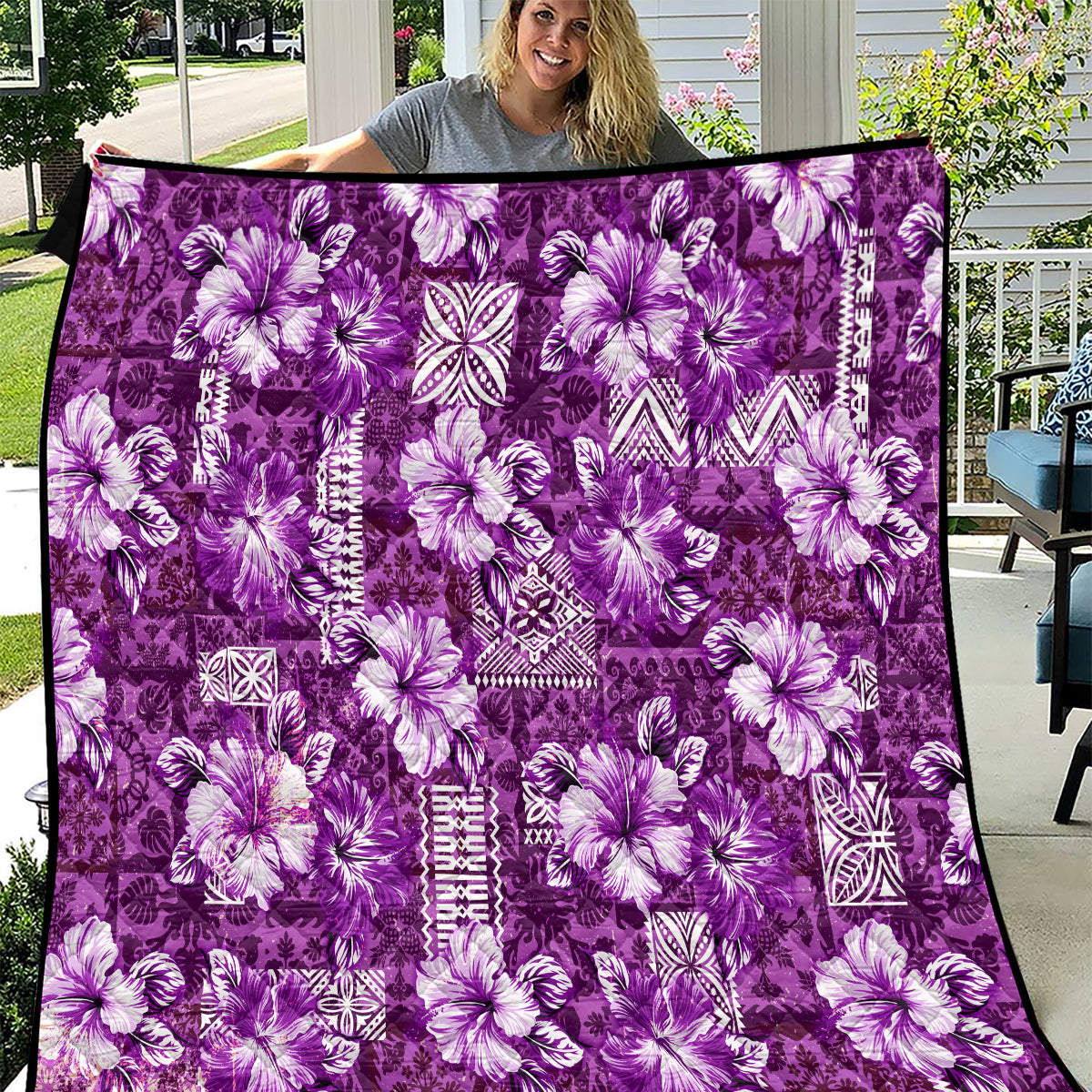 Hawaiian Quilt Pattern Quilt Hibiscus and Tribal Element Vintage Purple Vibe LT03 Purple - Polynesian Pride