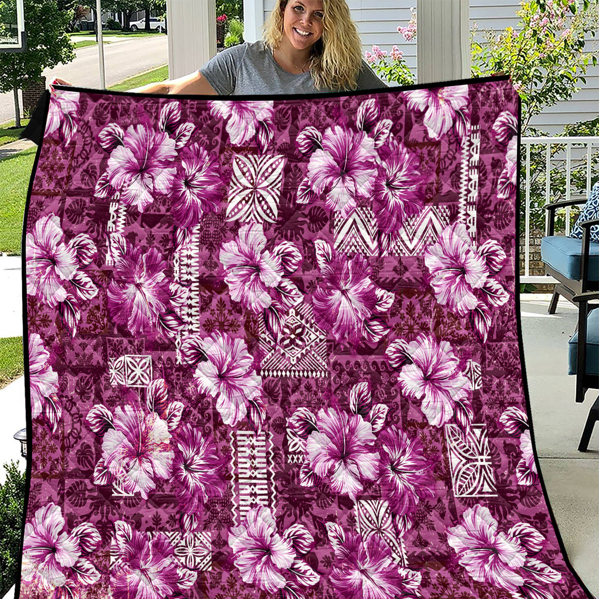 Hawaiian Quilt Pattern Quilt Hibiscus and Tribal Element Vintage Pink Vibe LT03 Pink - Polynesian Pride