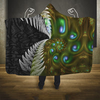 New Zealand Hooded Blanket Koru Abstract Art and Silver Fern Maori Pattern LT03 One Size Green - Polynesian Pride
