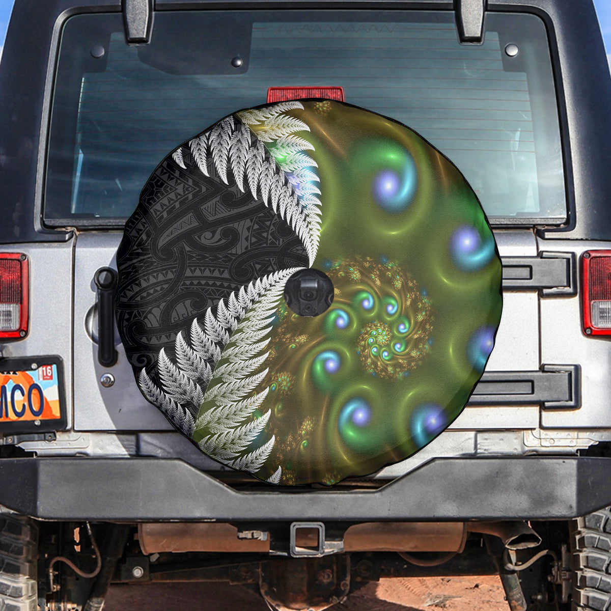 New Zealand Spare Tire Cover Koru Abstract Art and Silver Fern Maori Pattern