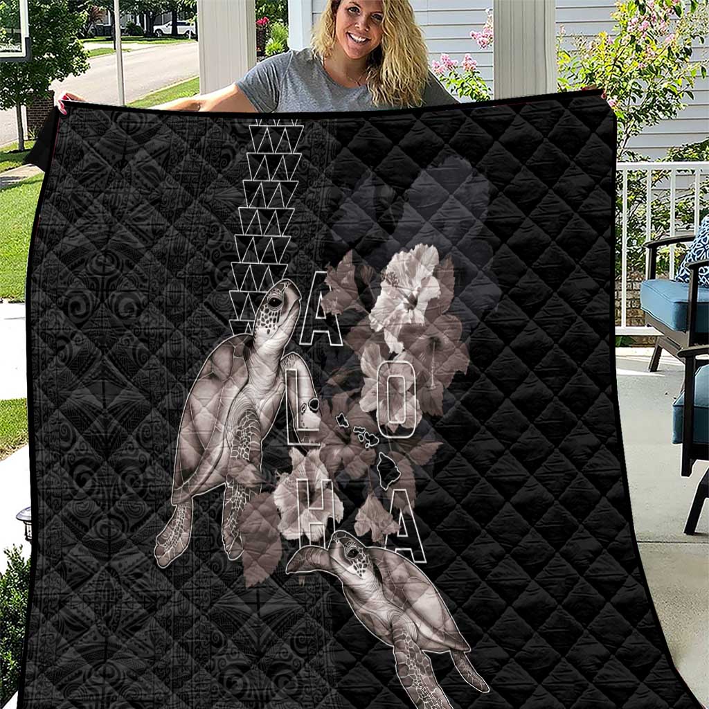Hawaii Aloha Turtle Hibiscus and Leaves Quilt with Polynesian and Kakau Tattoos Black Color LT03 Black - Polynesian Pride