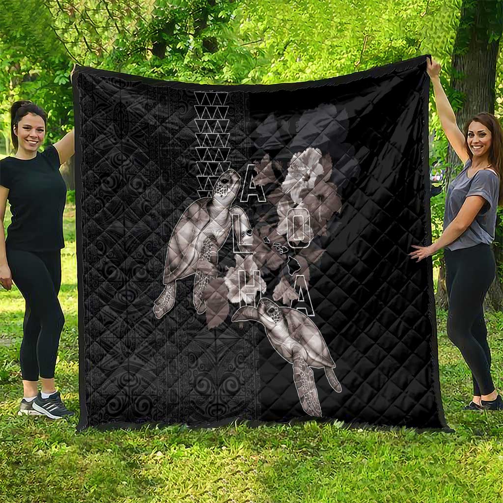 Hawaii Aloha Turtle Hibiscus and Leaves Quilt with Polynesian and Kakau Tattoos Black Color LT03 - Polynesian Pride