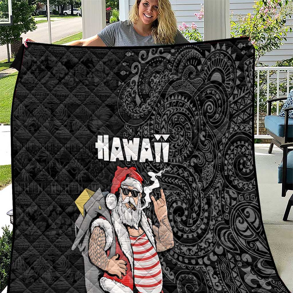 Hawaii Aloha Santa Claus Funny Polynesian Tattoo Quilt Black Color