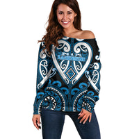 Custom Aotearoa Ngati Kahungunu Off Shoulder Sweater Maori Tribal Pattern LT05 Women Blue - Polynesian Pride