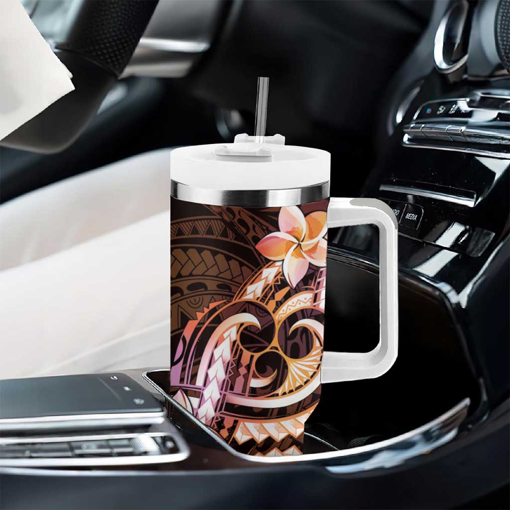 Polynesian Art Tattoo Tumbler With Handle Plumeria Flowers Peach Gradient LT05 - Polynesian Pride