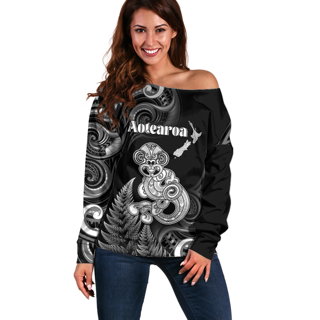 Personalised New Zealand Maori Taniwha Off Shoulder Sweater Silver Fern Black Version LT05 Women Black - Polynesian Pride