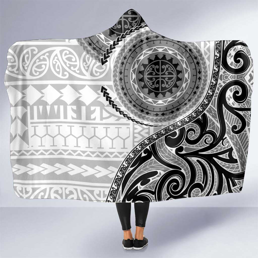 New Zealand White Maori Koru Simple Style Hooded Blanket LT05 One Size White - Polynesian Pride