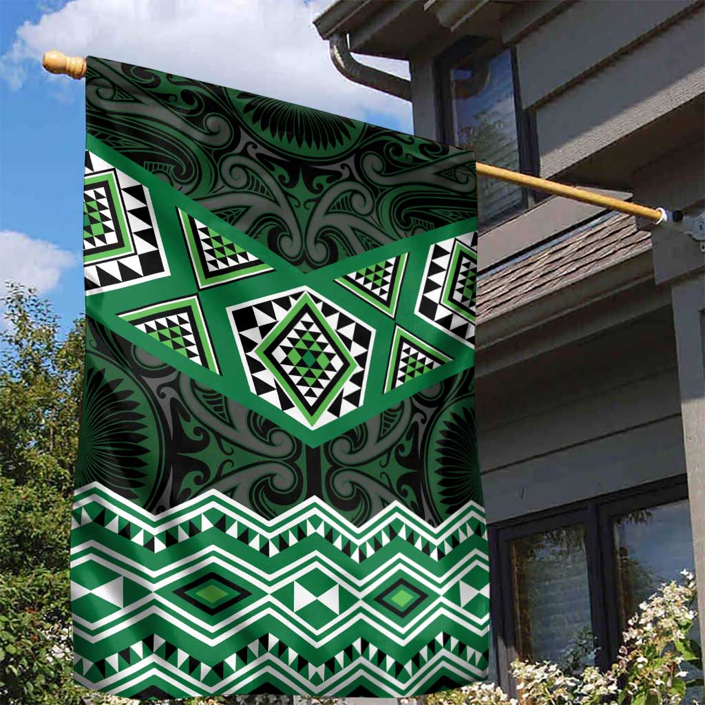 New Zealand Aotearoa Garden Flag Green Taniko Art Maori Pattern LT05 - Polynesian Pride
