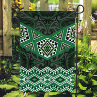 New Zealand Aotearoa Garden Flag Green Taniko Art Maori Pattern LT05 Garden Flag Green - Polynesian Pride