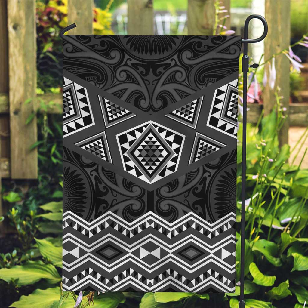 New Zealand Aotearoa Garden Flag Black Taniko Art Maori Pattern LT05 Garden Flag Black - Polynesian Pride