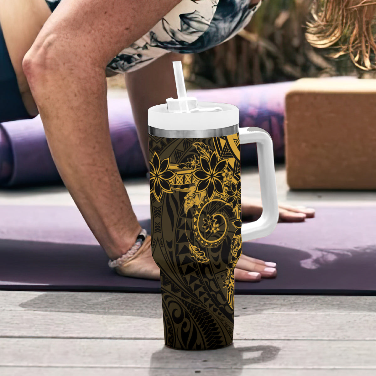 Gold Polynesian Pattern With Plumeria Flowers Tumbler With Handle LT05 - Polynesian Pride