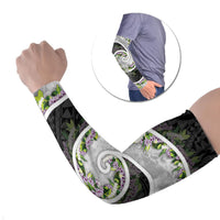 Piko Hawaii Arm Sleeves Polynesian Pattern With Maile Pikake Honohono Lei LT05 Set of 2 Black - Polynesian Pride