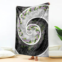 Piko Hawaii Blanket Polynesian Pattern With Maile Pikake Honohono Lei LT05 - Polynesian Pride