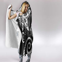 Polynesia Hooded Blanket Black Tribal Turtle Floral Pattern LT05 - Polynesian Pride