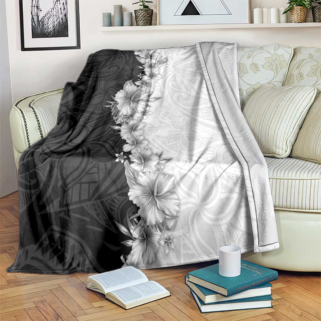 Hawaii Hibiscus Flowers Blanket Grayscale Polynesian Pattern LT05 Black - Polynesian Pride