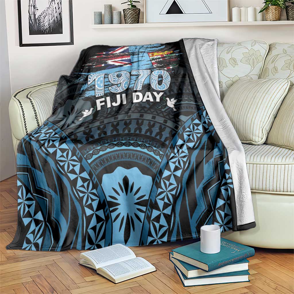 Happy Fiji Day 1970 Blanket Flag Grunge Style LT05 Black - Polynesian Pride