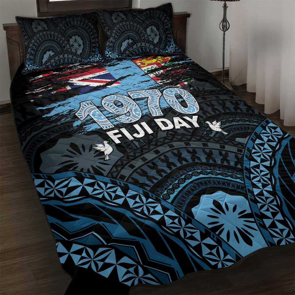 Happy Fiji Day 1970 Quilt Bed Set Flag Grunge Style LT05 Black - Polynesian Pride