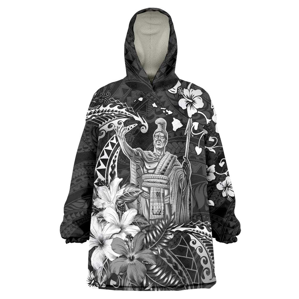 Hawaii King Kamehameha Day Wearable Blanket Hoodie Polynesian Pattern Mix Hibiscus Black LT05 One Size Black - Polynesian Pride