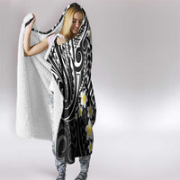 Plumeria With Black Polynesian Tattoo Pattern Hooded Blanket LT05 - Polynesian Pride