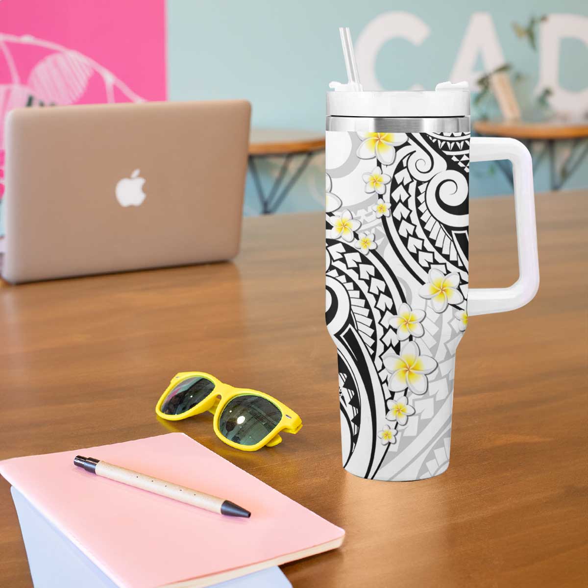 Plumeria With White Polynesian Tattoo Pattern Tumbler With Handle LT05 - Polynesian Pride