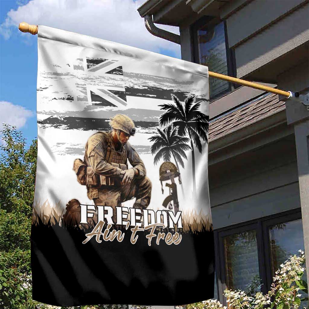 Hawaii Veterans Day Garden Flag Honor The Fallen Flag Grunge Style LT05 - Polynesian Pride