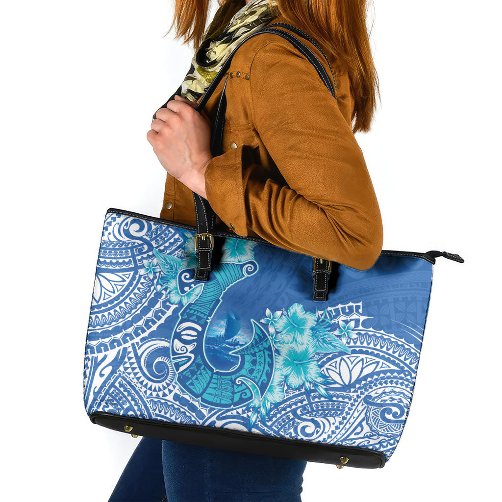 Hawaii Discoverers Day Leather Tote Bag Polynesian Fish Hook With Hibiscus Blue LT05 Blue - Polynesian Pride