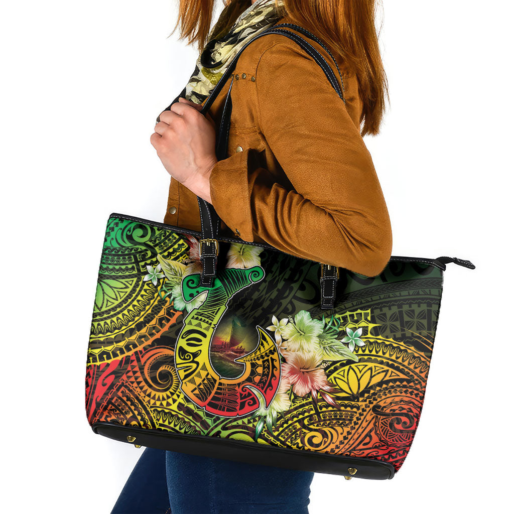 Hawaii Discoverers Day Leather Tote Bag Polynesian Fish Hook With Hibiscus Reggae LT05 Reggae - Polynesian Pride