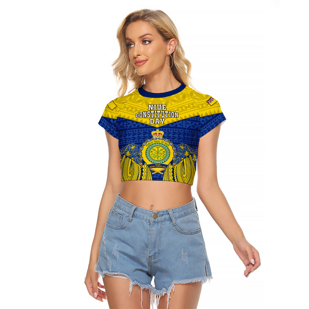 niue-constitution-day-raglan-cropped-t-shirt-coat-of-arms-niuean-hiapo-pattern