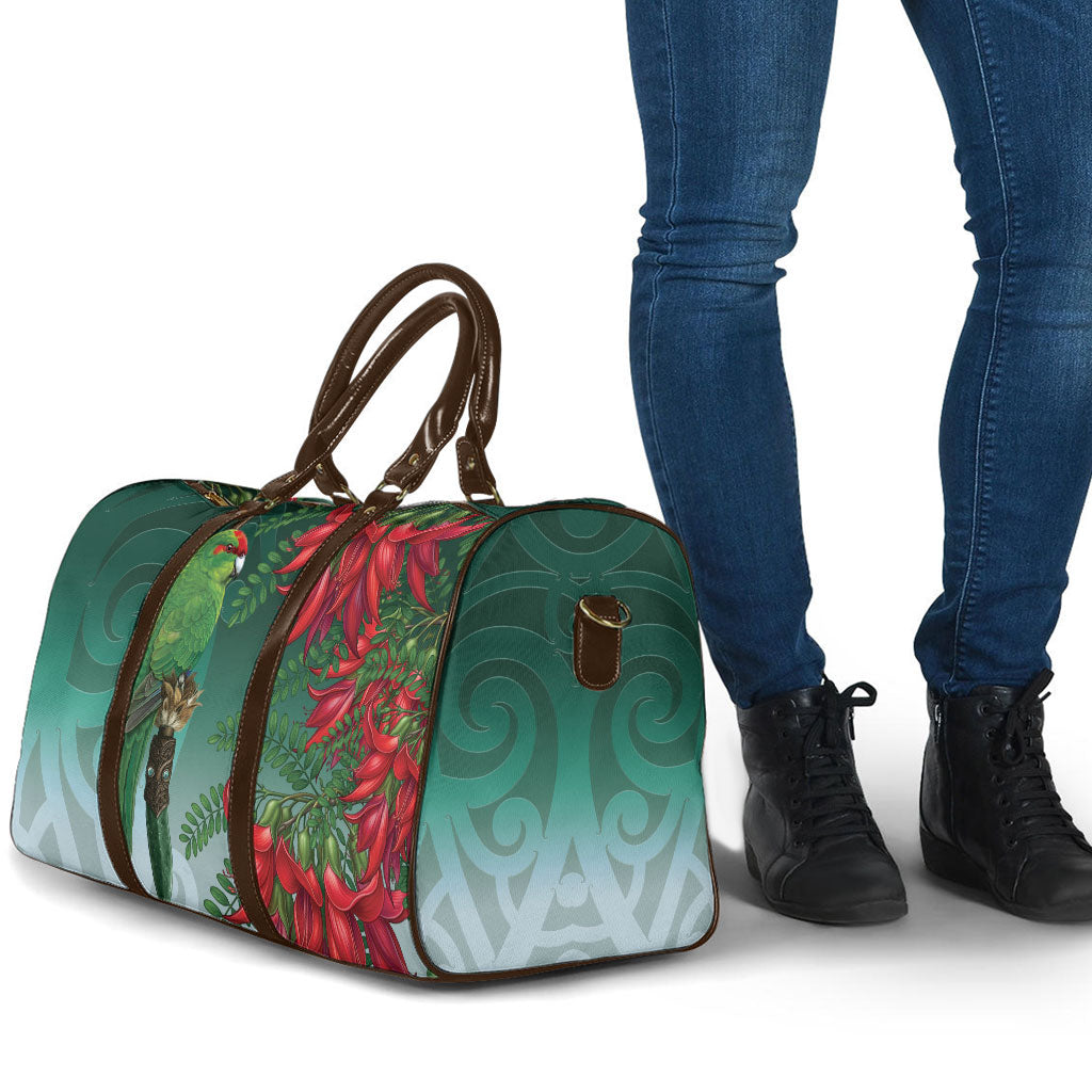New Zealand Parakeet Bird Travel Bag With Kakabeak Flowers LT05 - Polynesian Pride