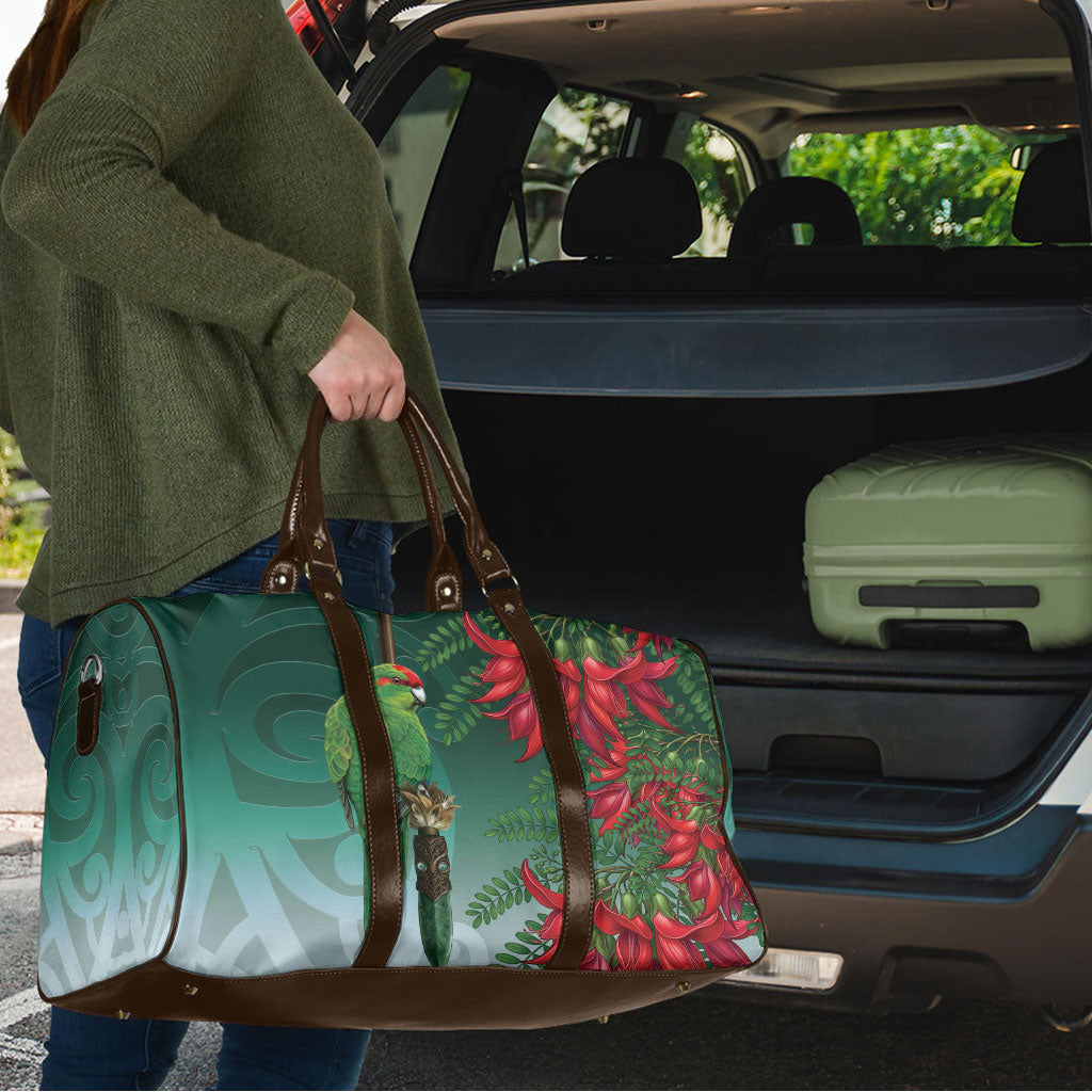 New Zealand Parakeet Bird Travel Bag With Kakabeak Flowers LT05 - Polynesian Pride