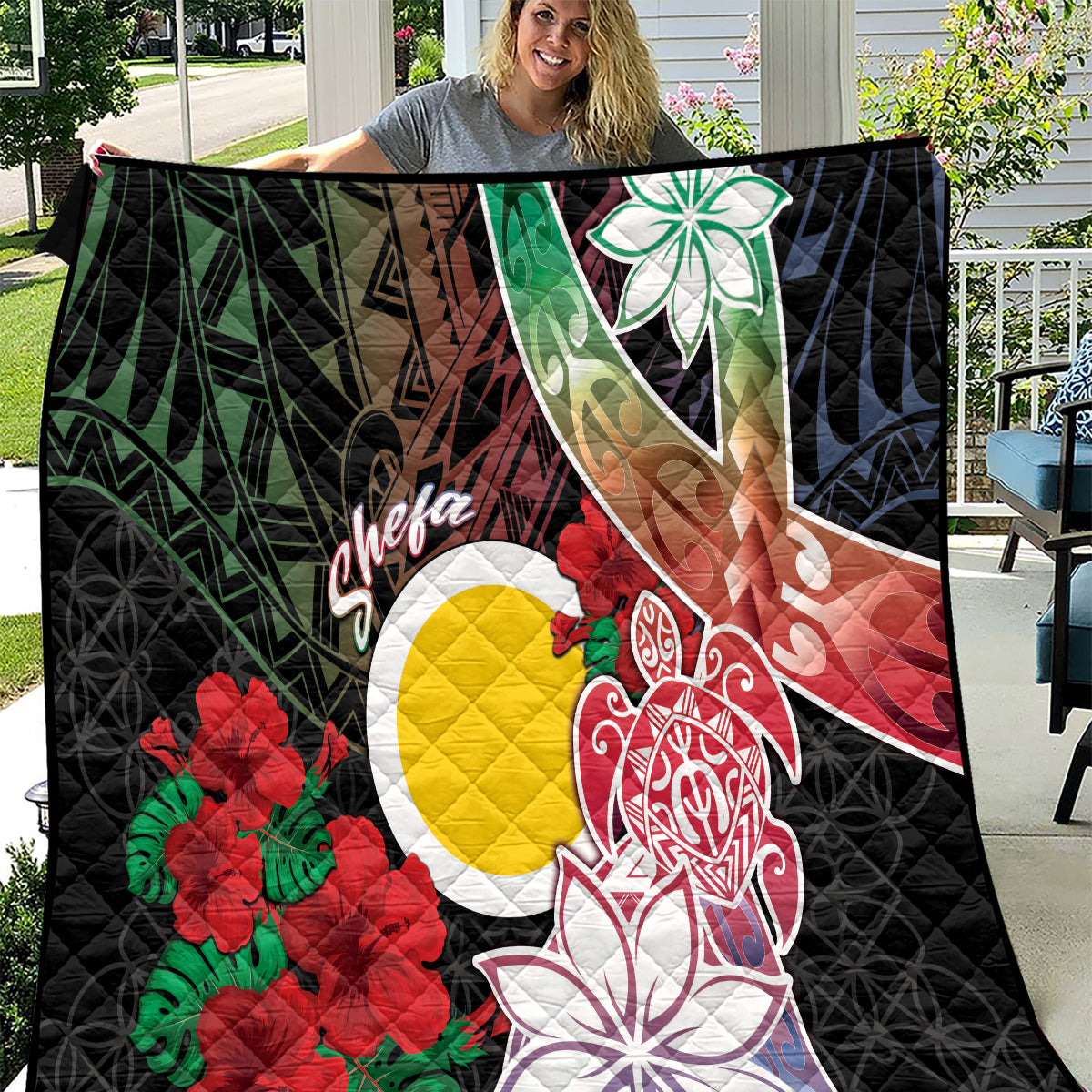 Vanuatu Shefa Day Quilt Floral Pattern LT05 Black - Polynesian Pride