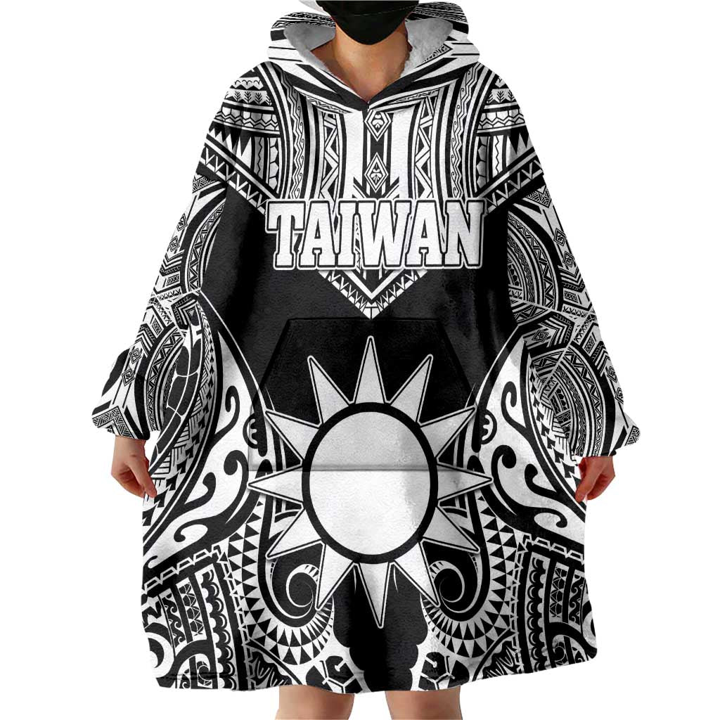 Personalised Taiwan Wearable Blanket Hoodie Austronesian Tribal Tattoo Black LT05 - Polynesian Pride