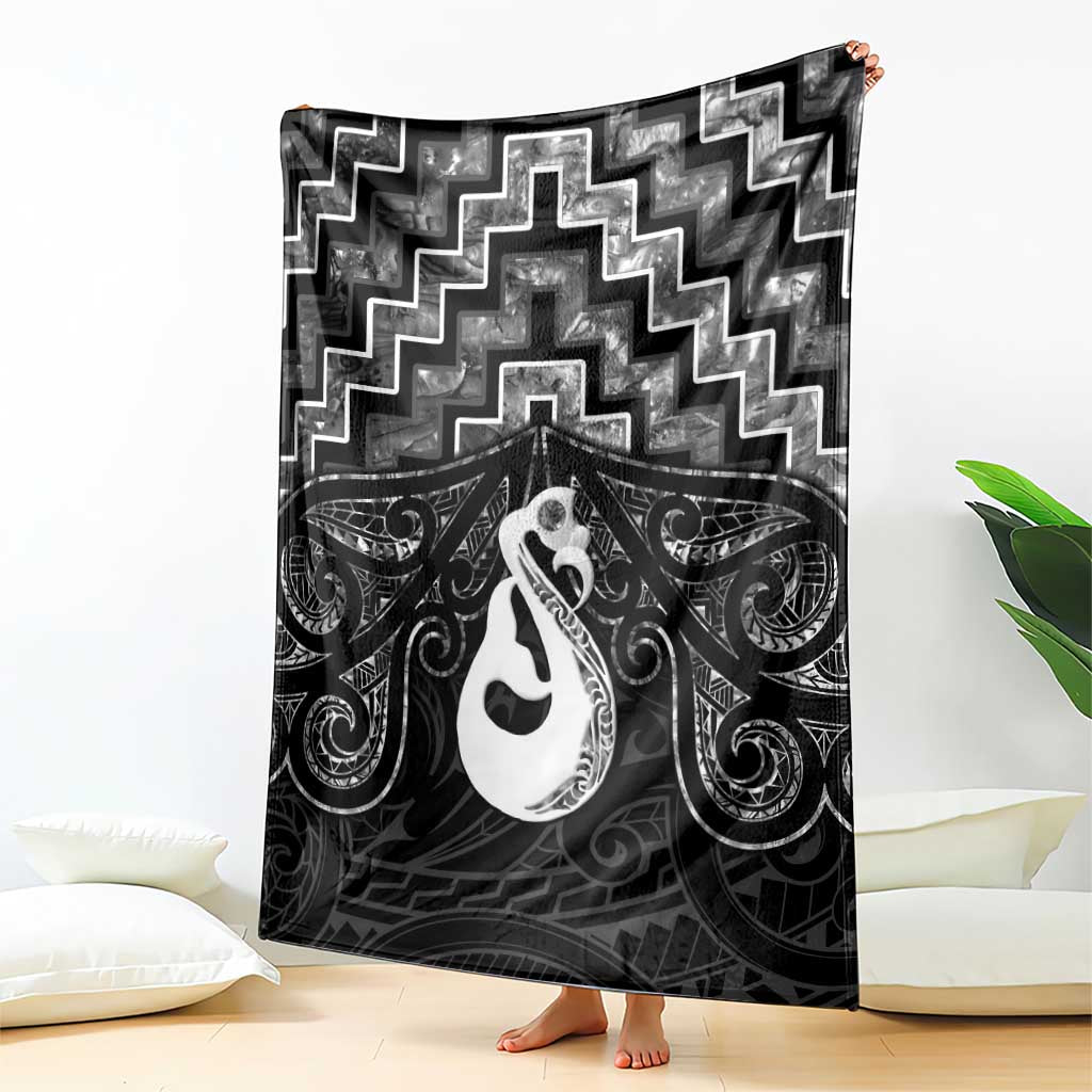 New Zealand Maori Blanket Poutama Manaia Black Paua Shell LT05 - Polynesian Pride