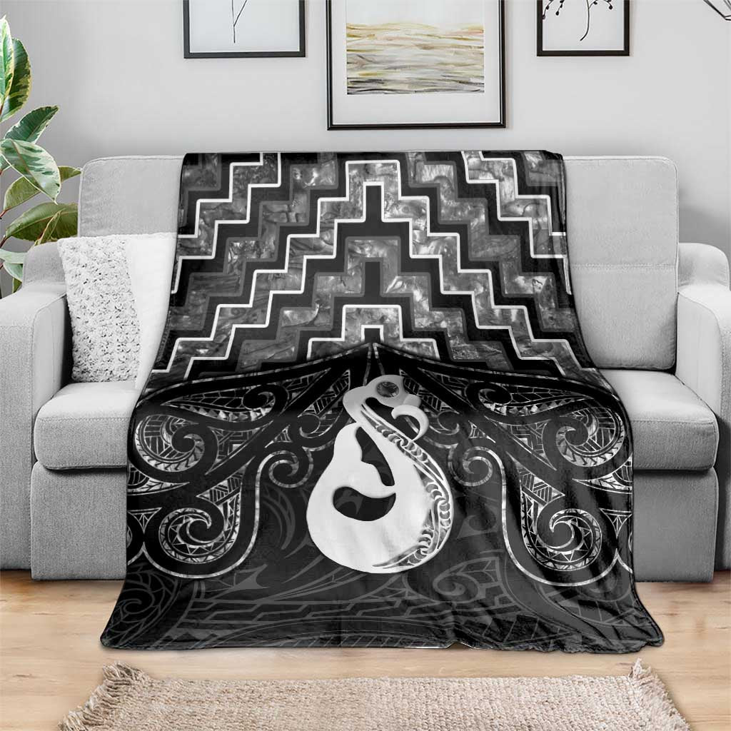 New Zealand Maori Blanket Poutama Manaia Black Paua Shell LT05 - Polynesian Pride