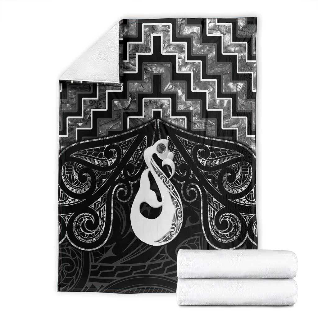 New Zealand Maori Blanket Poutama Manaia Black Paua Shell LT05 - Polynesian Pride