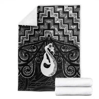 New Zealand Maori Blanket Poutama Manaia Black Paua Shell LT05 - Polynesian Pride