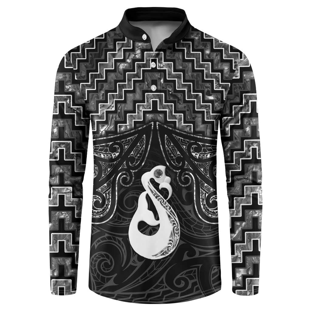 New Zealand Maori Button Sweatshirt Poutama Manaia Black Paua Shell LT05 Black - Polynesian Pride