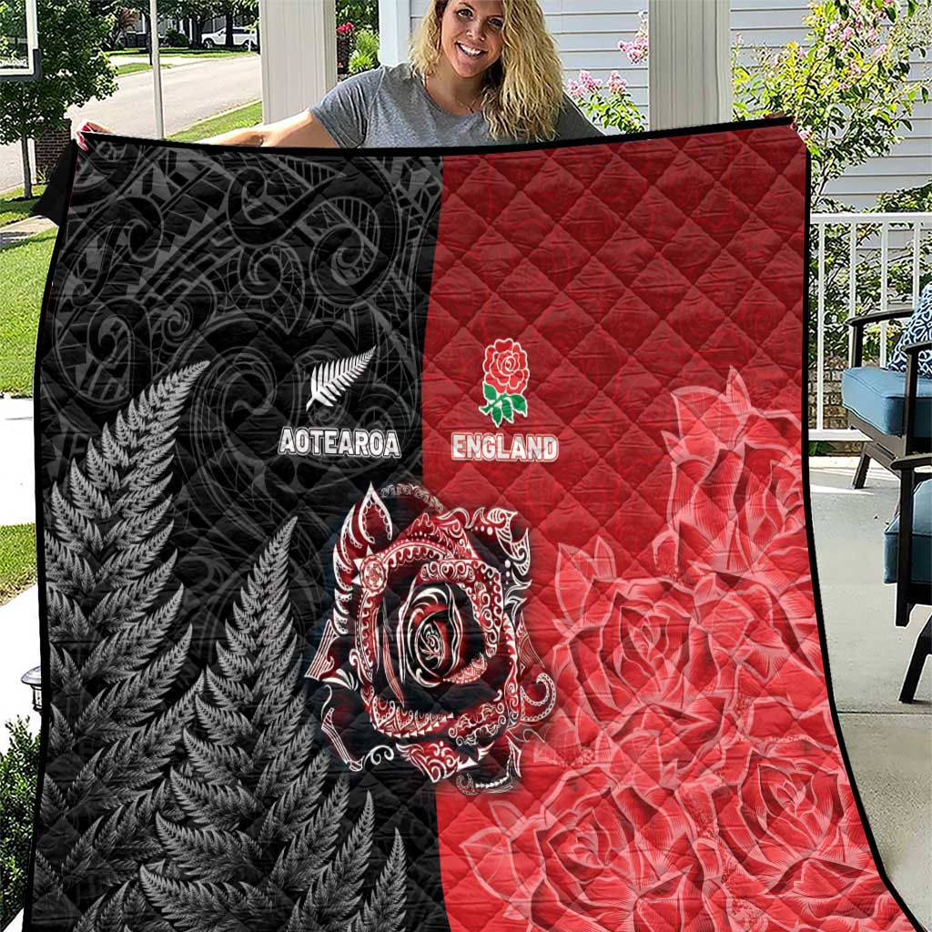 New Zealand And England Rugby Quilt Red Rose Mix Maori Pattern LT05 Black - Polynesian Pride