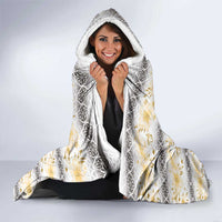 Samoa White Sunday Hooded Blanket Samoan Tapa Yellow Hibiscus LT05 - Polynesian Pride
