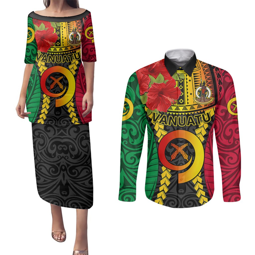 Vanuatu Couples Matching Puletasi Dress and Long Sleeve Button Shirts Vanuatuan Coat Of Arms Mix Pig Tusk Poynesian Pattern LT05 Reggae - Polynesian Pride